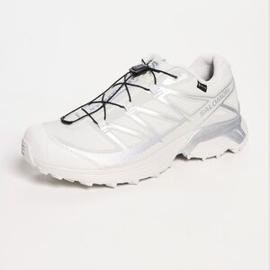 Salomon Woman’s White Running Shoes